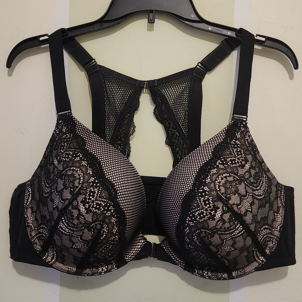 Cacique Black and Cream Lace Front Hook Bra